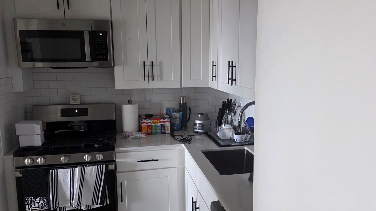 Photo of Kitchen in Peter Cooper Village