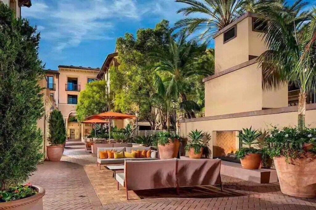 Photo of Patio Balcony in Irvine Research Center