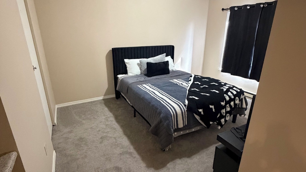 Photo of Bedroom in Mukilteo