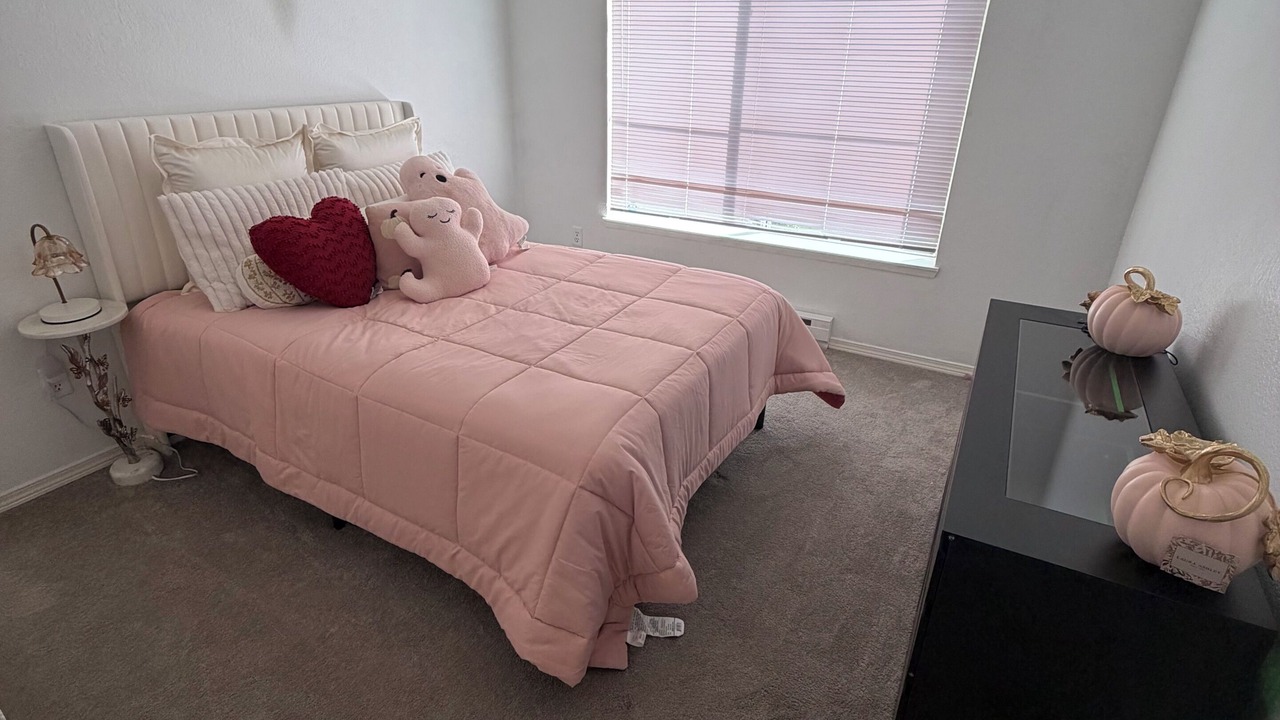 Photo of Bedroom in Mukilteo