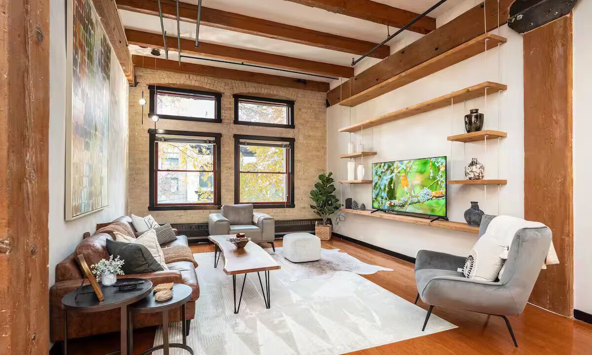 Photo of Livingroom in Exchange District