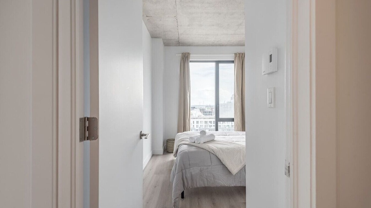 Photo of Bedroom in International District