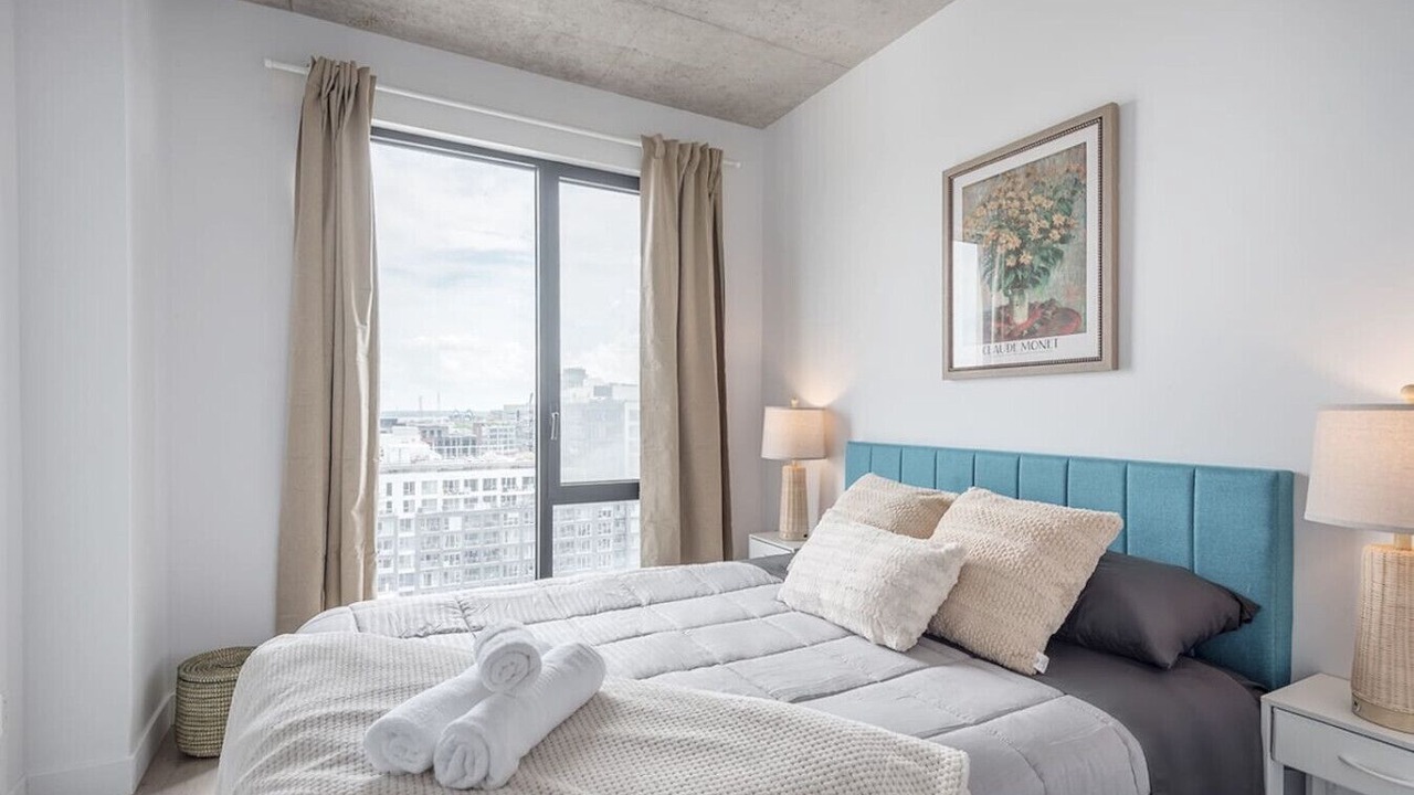 Photo of Bedroom in International District