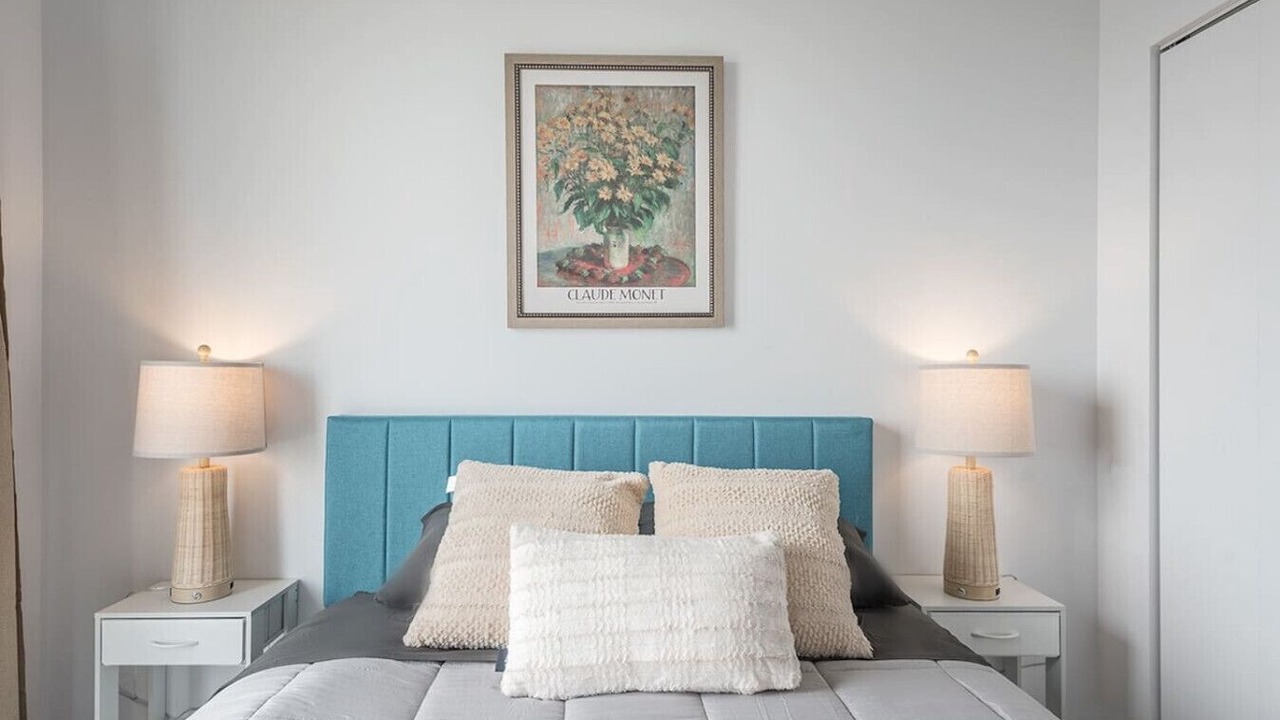 Photo of Bedroom in International District