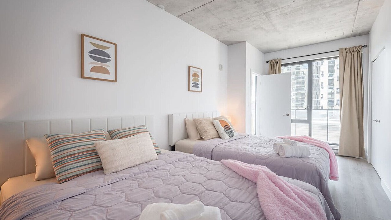 Photo of Bedroom in International District