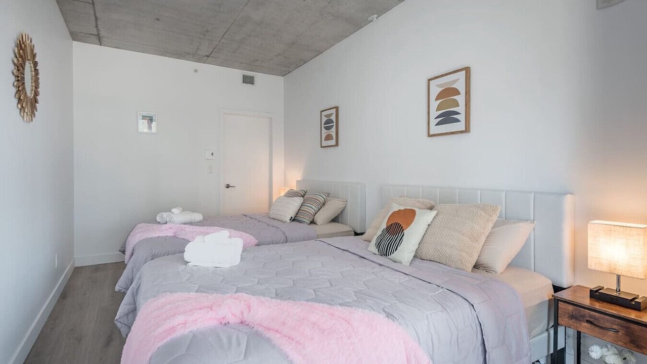 Photo of Bedroom in International District