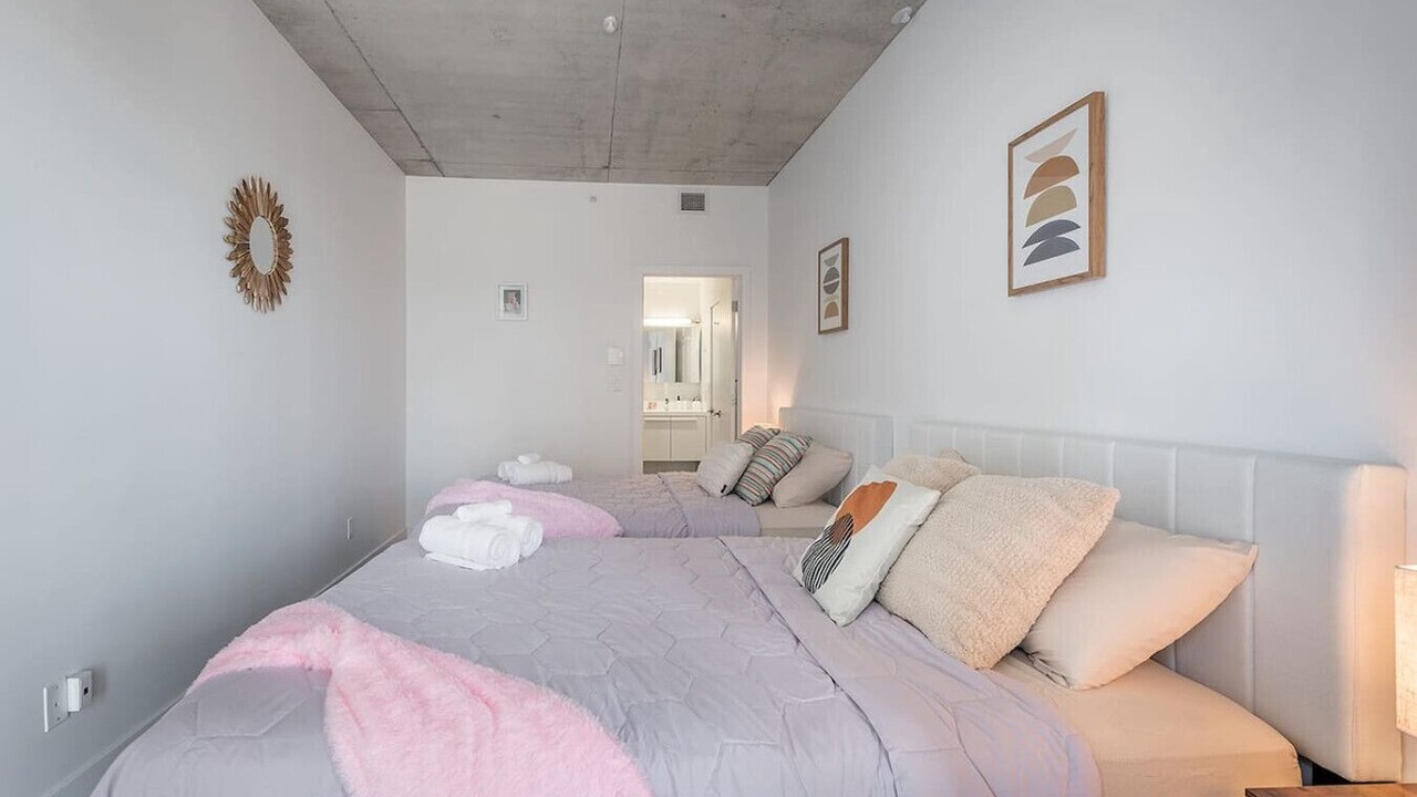 Photo of Bedroom in International District