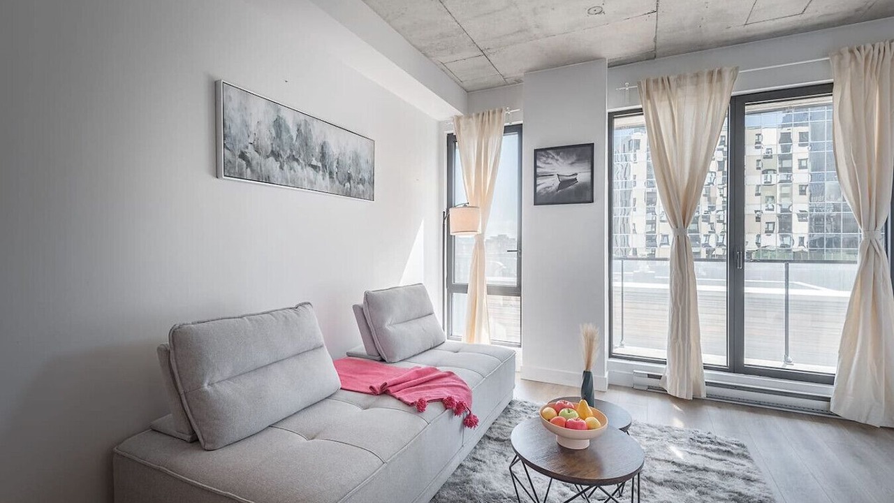 Photo of Livingroom in International District
