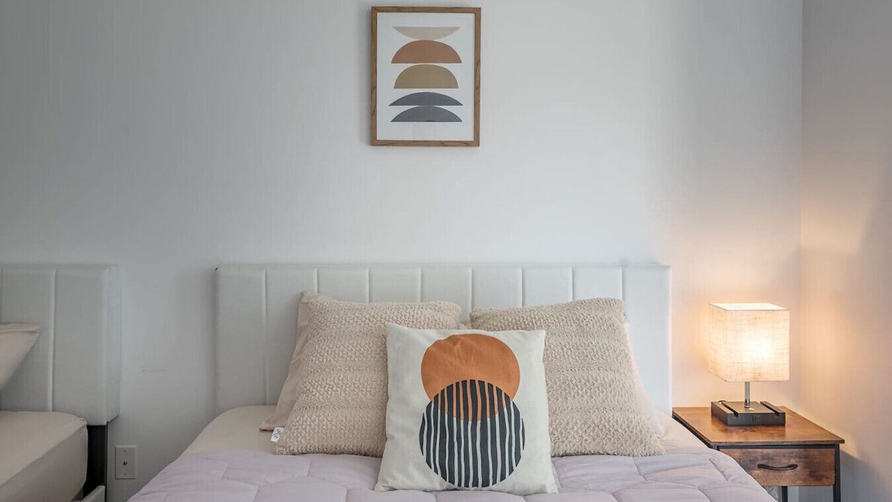 Photo of Bedroom in International District