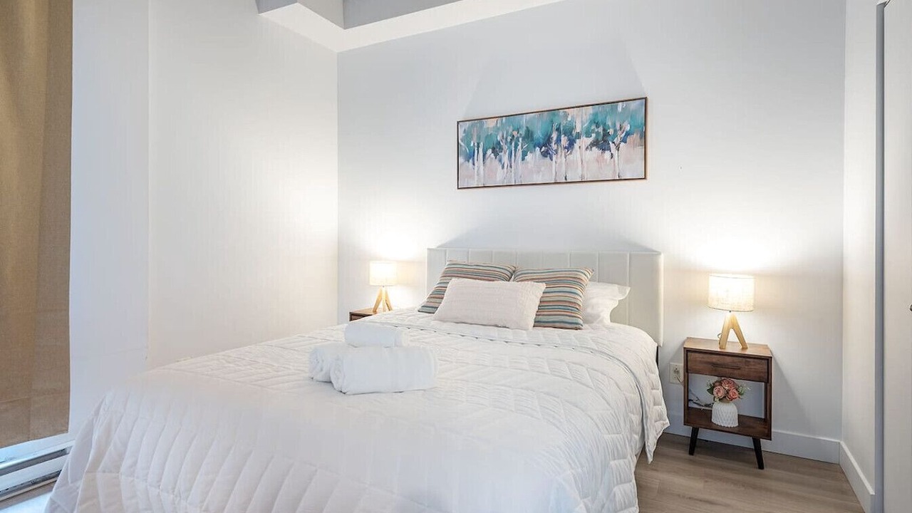 Photo of Bedroom in International District