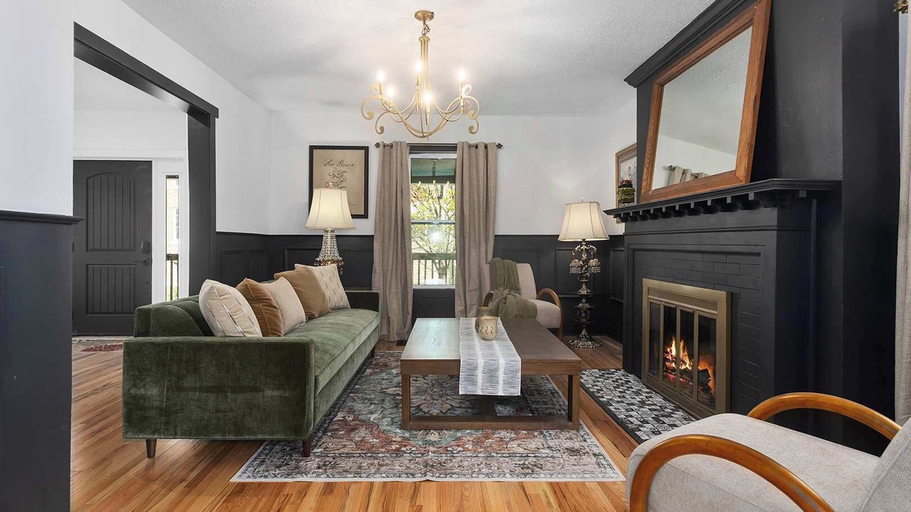 Photo of Livingroom in Southmoreland