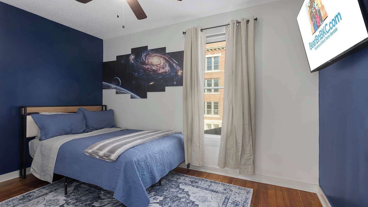 Photo of Bedroom in Southmoreland