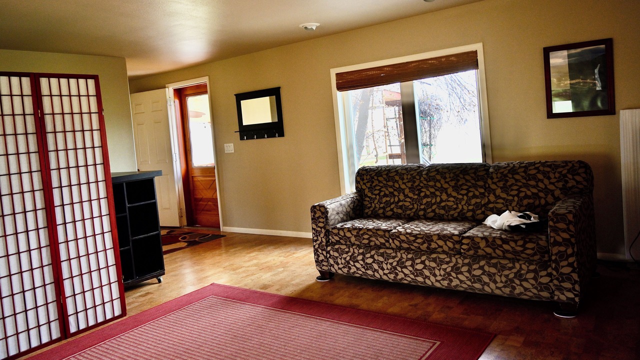 Photo of Livingroom in Big Horn County