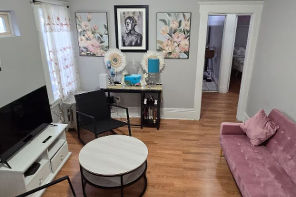 Photo of Livingroom in East Orange