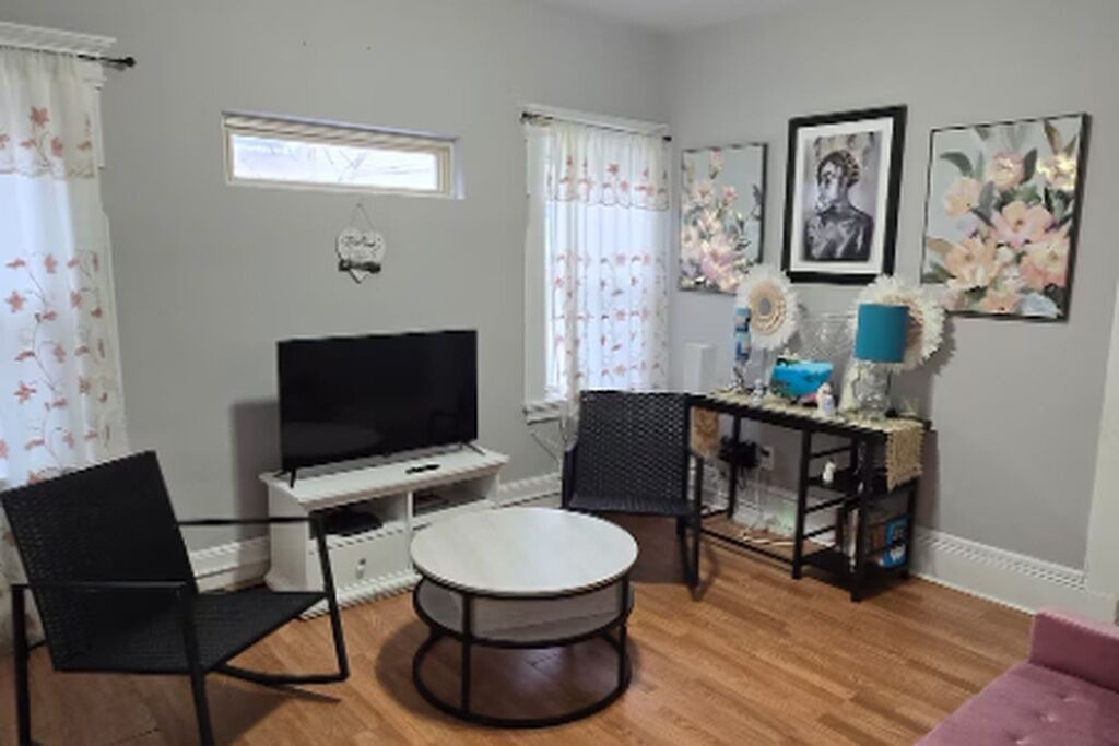 Photo of Livingroom in East Orange
