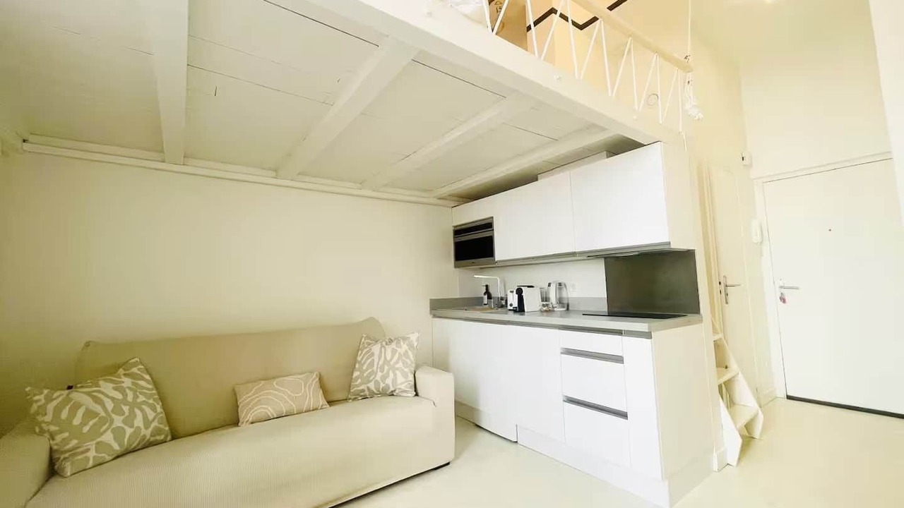Photo of Livingroom in Lepante Quarter
