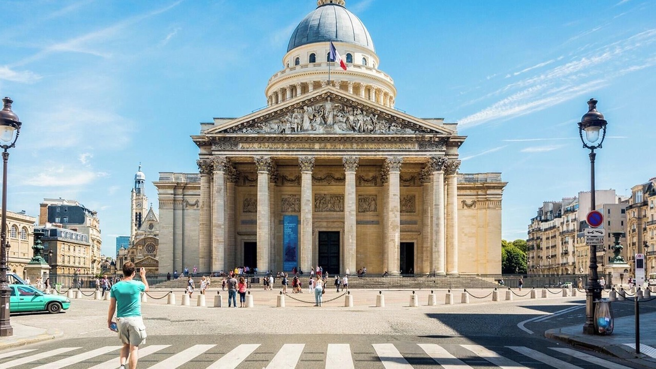 Photo of Others in Quartier de l'Ecole-Militaire