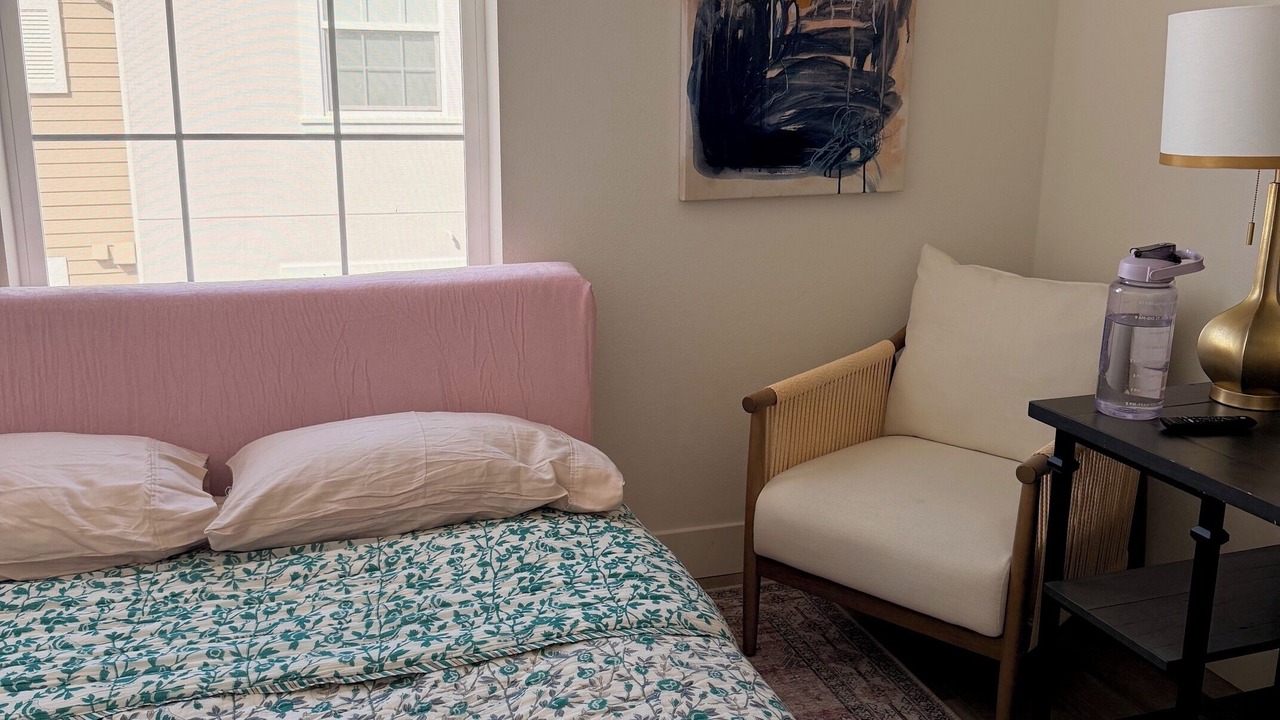 Photo of Bedroom in Newark