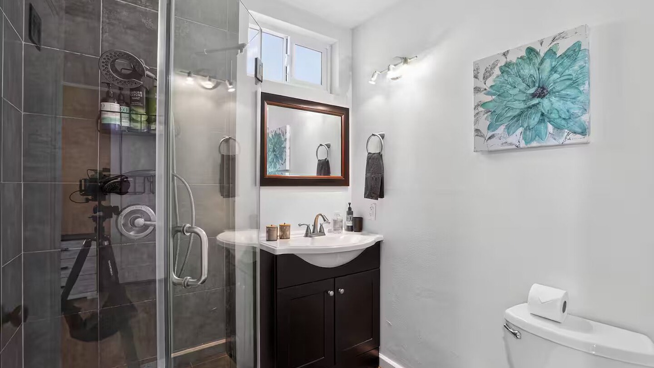 Photo of Bathroom in El Cerrito
