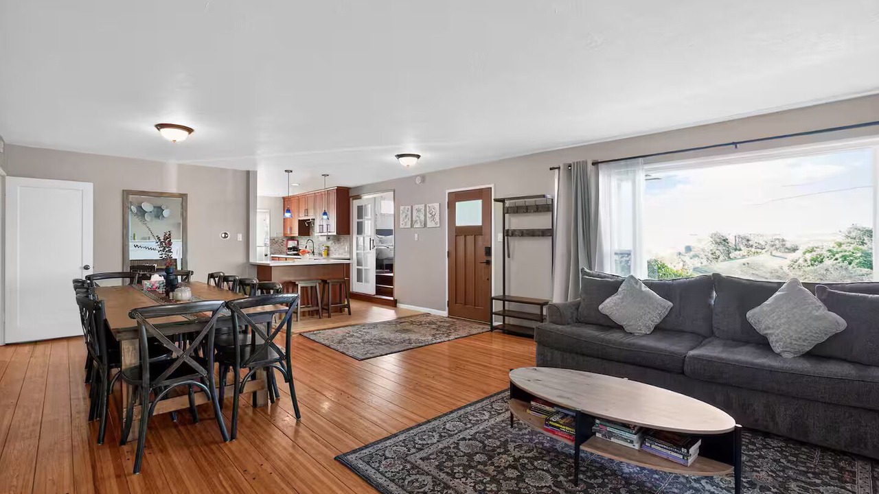 Photo of Livingroom in El Cerrito