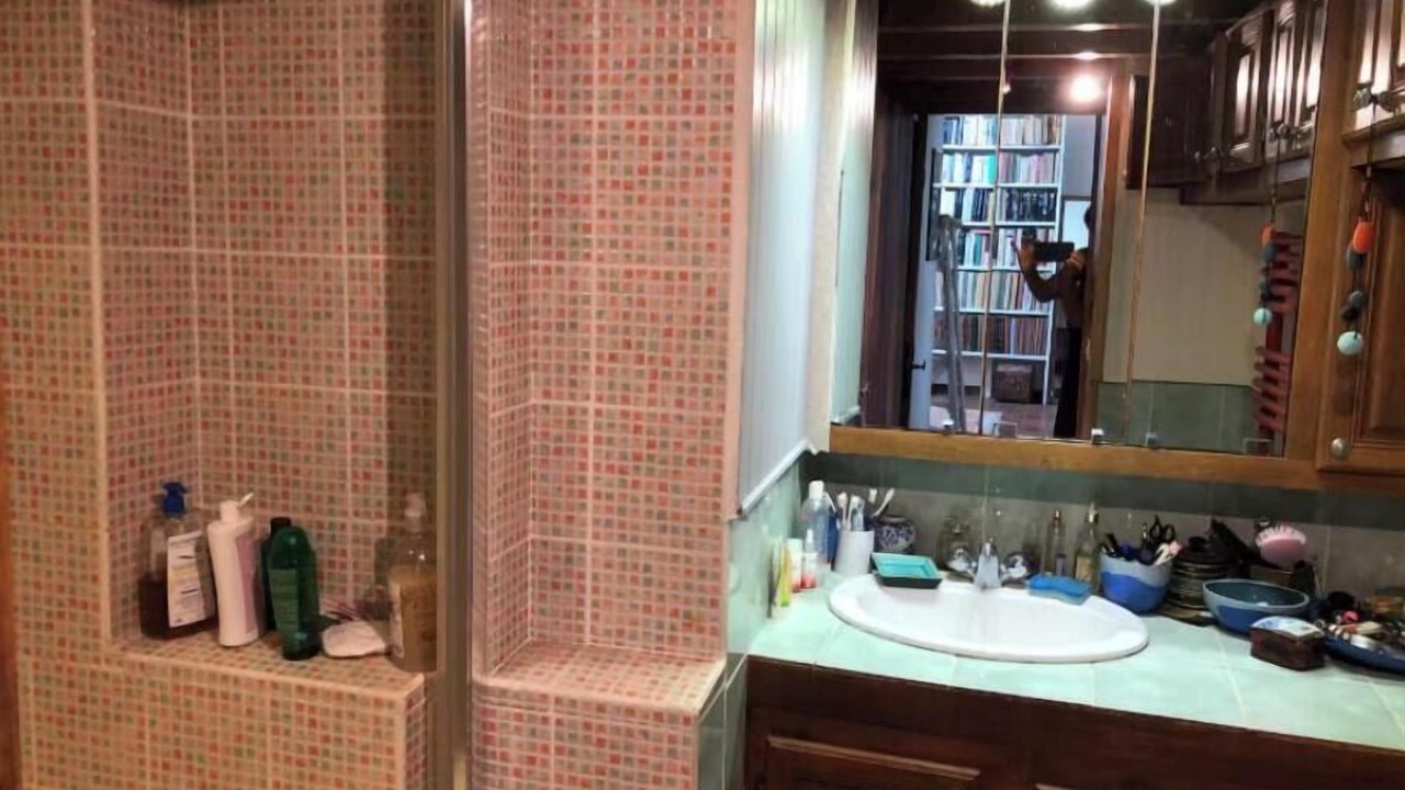 Photo of Bathroom in Reynes