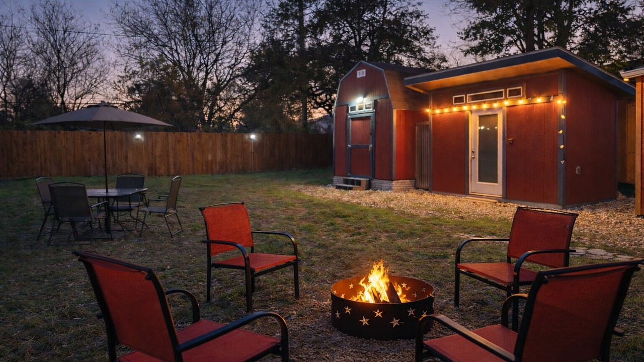 Photo of Patio Balcony in Eastside Promise Neighborhood