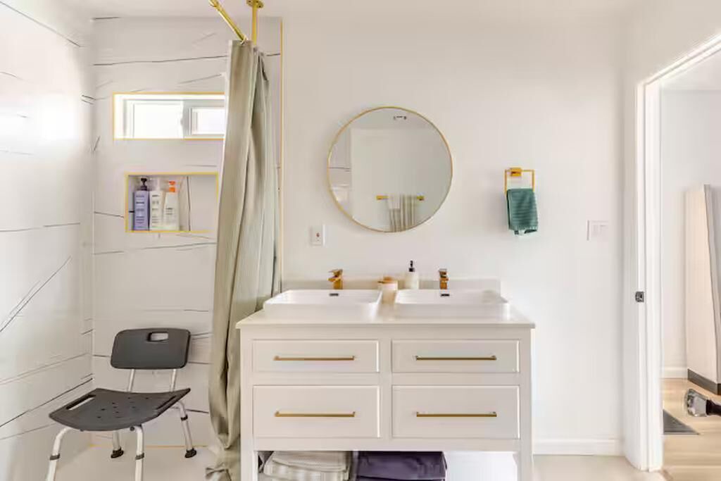 Photo of Bathroom in Park Mesa Heights