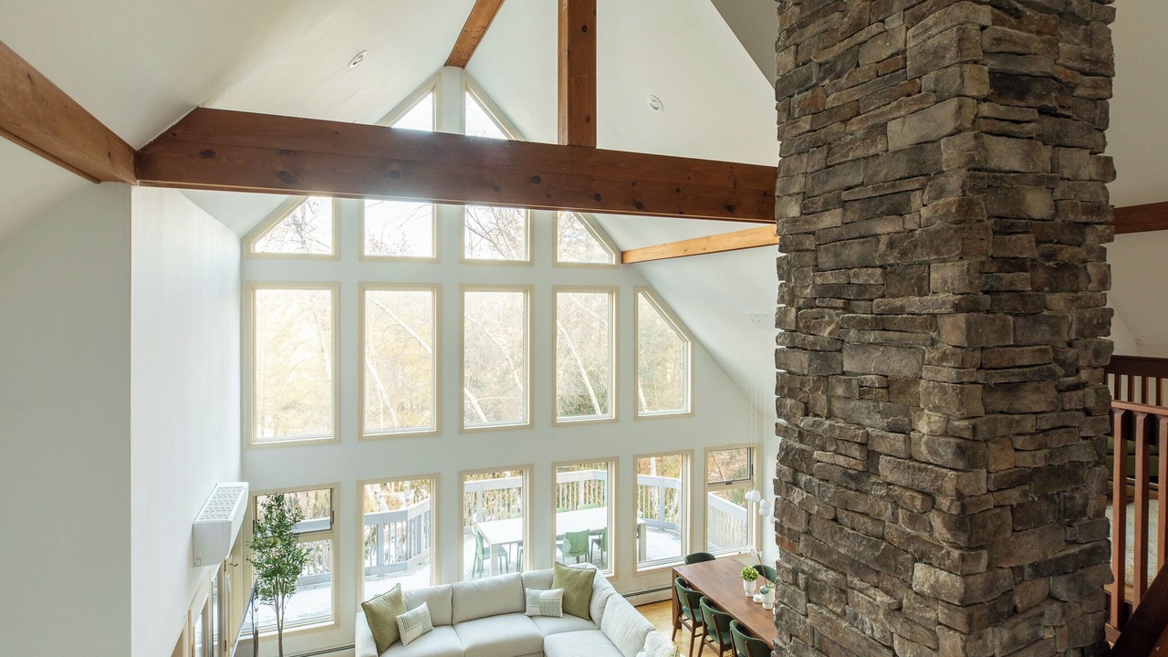 Photo of Livingroom in Tannersville
