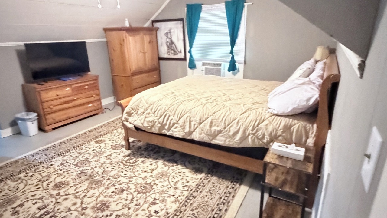 Photo of Bedroom in Warren