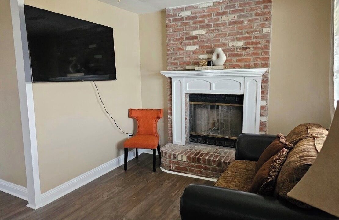 Photo of Livingroom in Baker