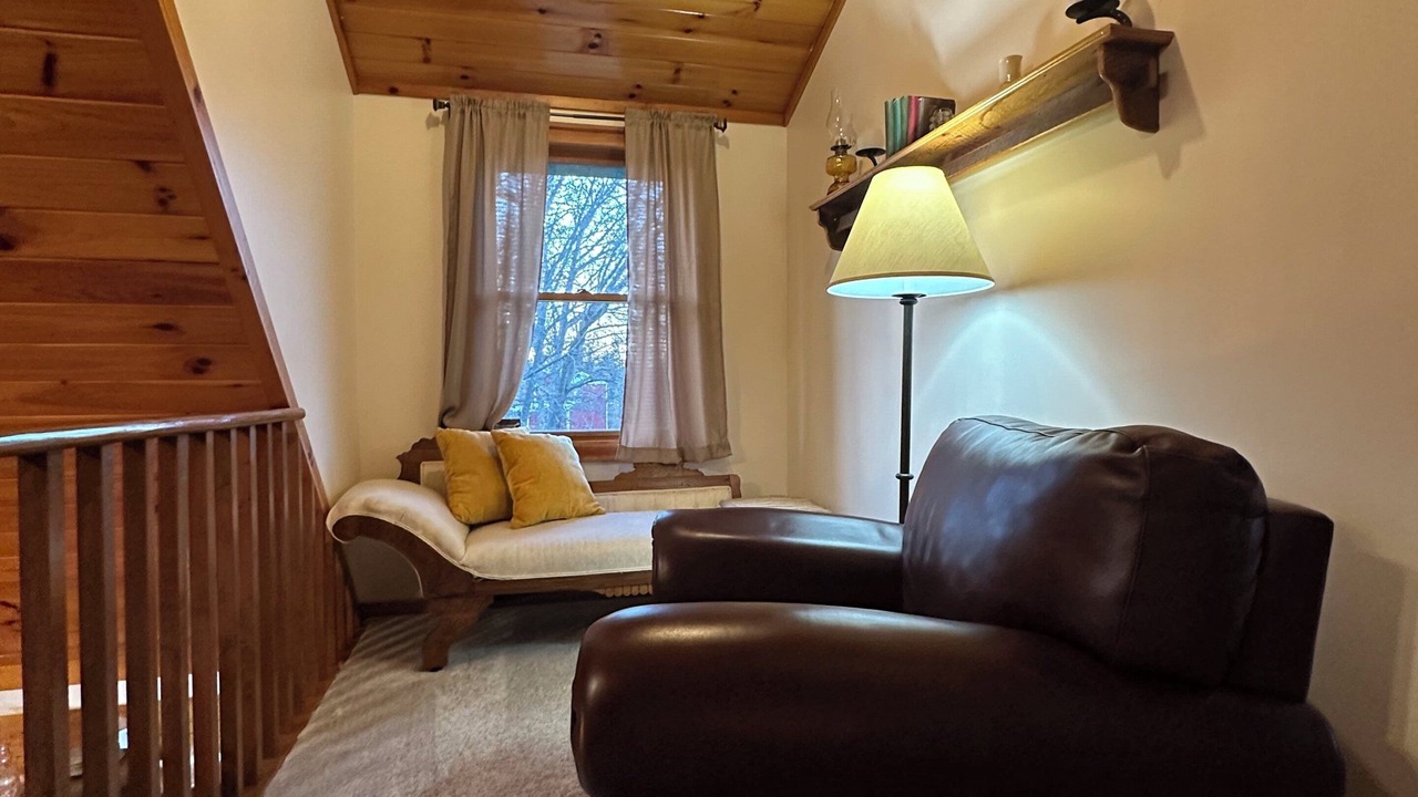 Photo of Livingroom in Owensville