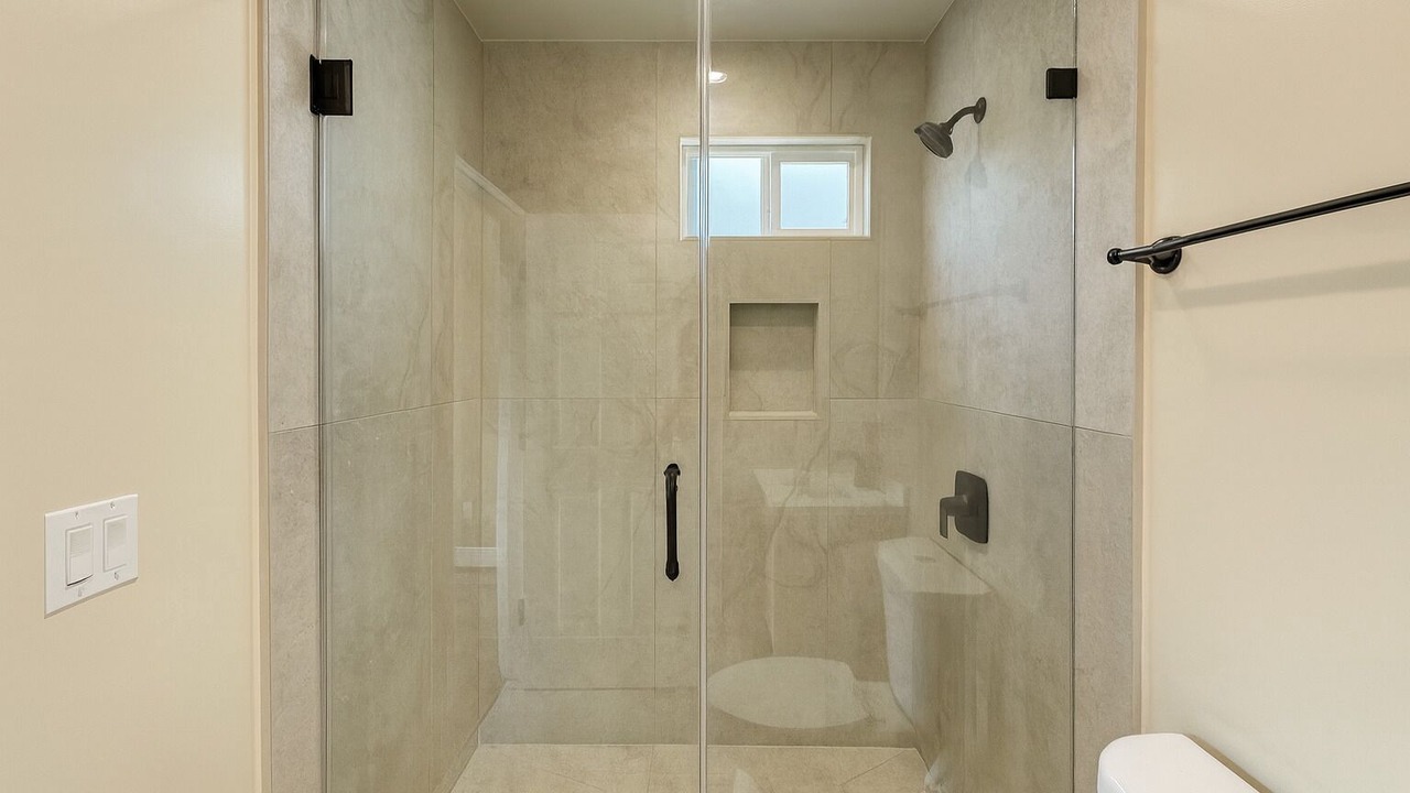 Photo of Bathroom in Lawndale