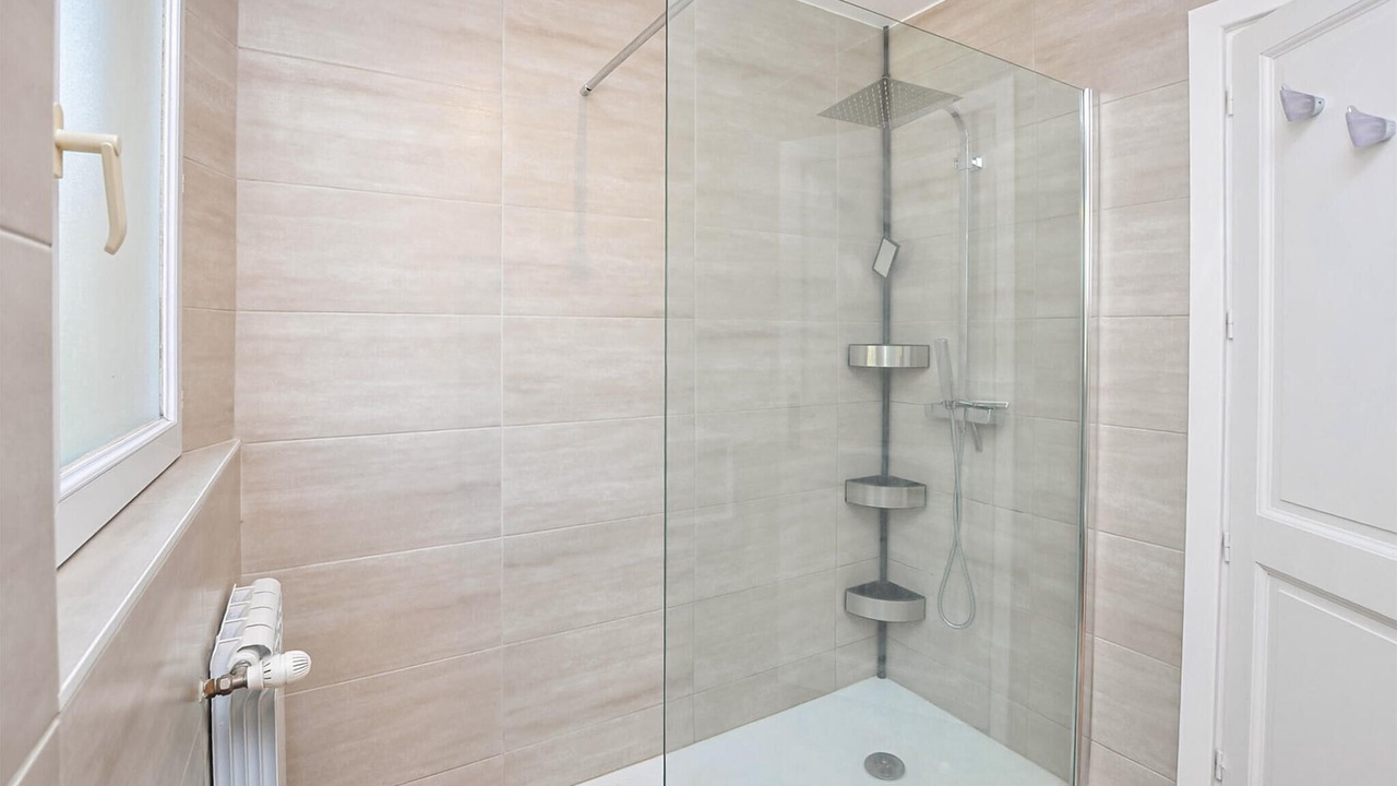 Photo of Bathroom in Saint-Jacques
