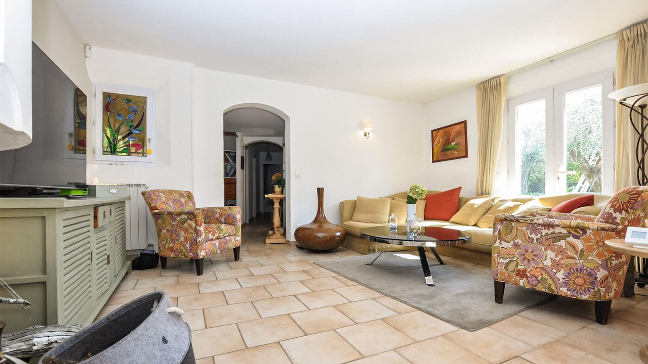 Photo of Bedroom in Saint-Jacques