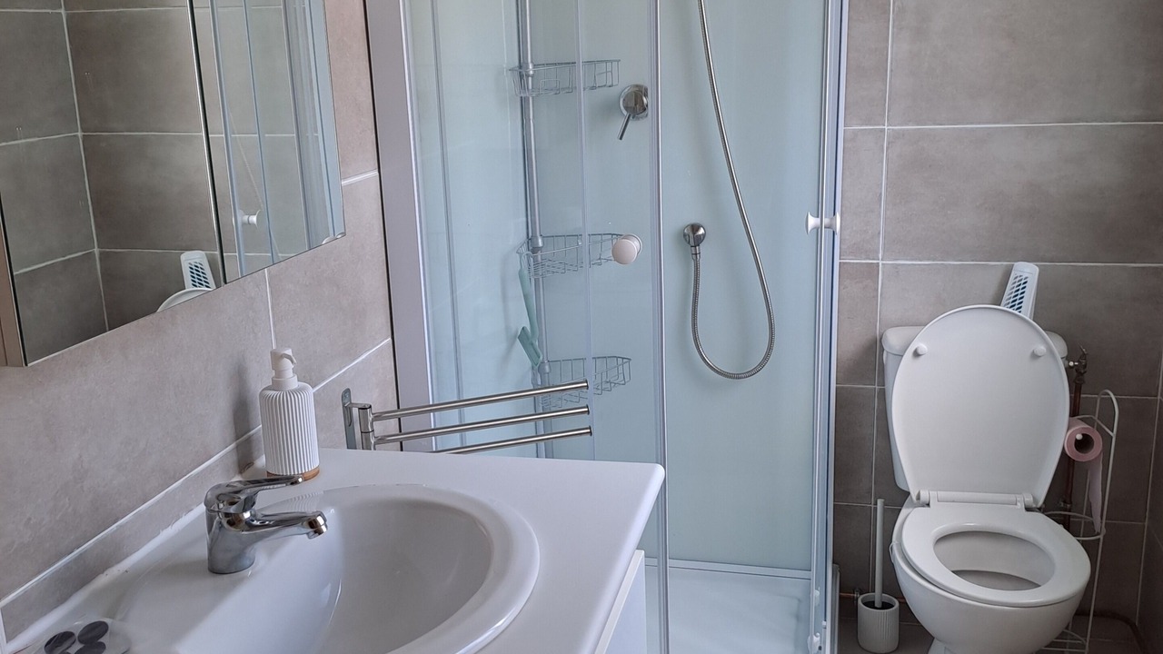 Photo of Bathroom in Chasseneuil-du-Poitou