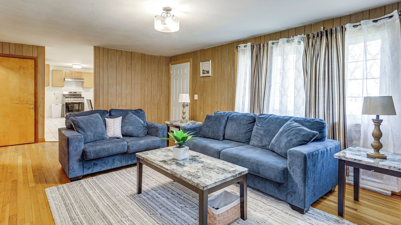 Photo of Livingroom in Attleboro
