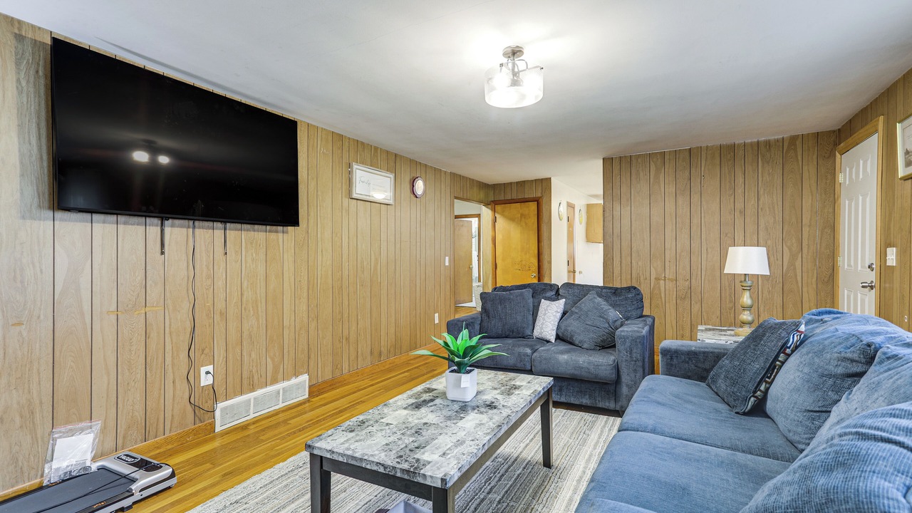 Photo of Livingroom in Attleboro