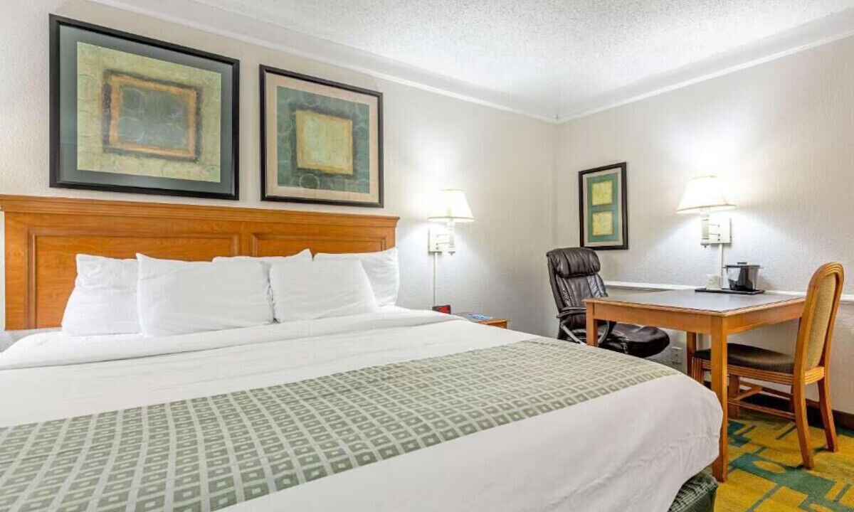 Photo of Bedroom in Huntsville