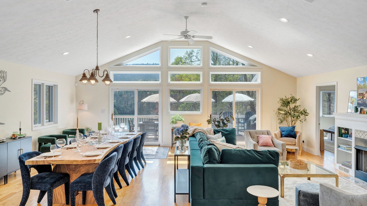 Photo of Livingroom in Huddleston