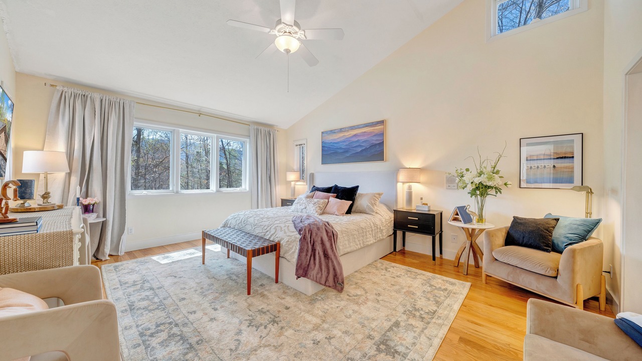 Photo of Bedroom in Huddleston