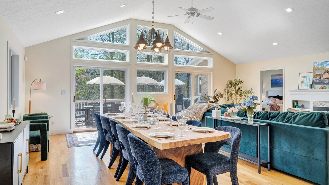 Photo of Others in Huddleston
