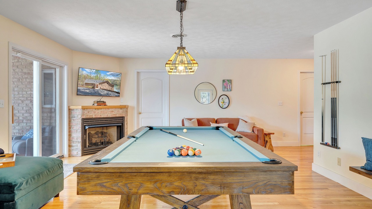 Photo of Livingroom in Huddleston
