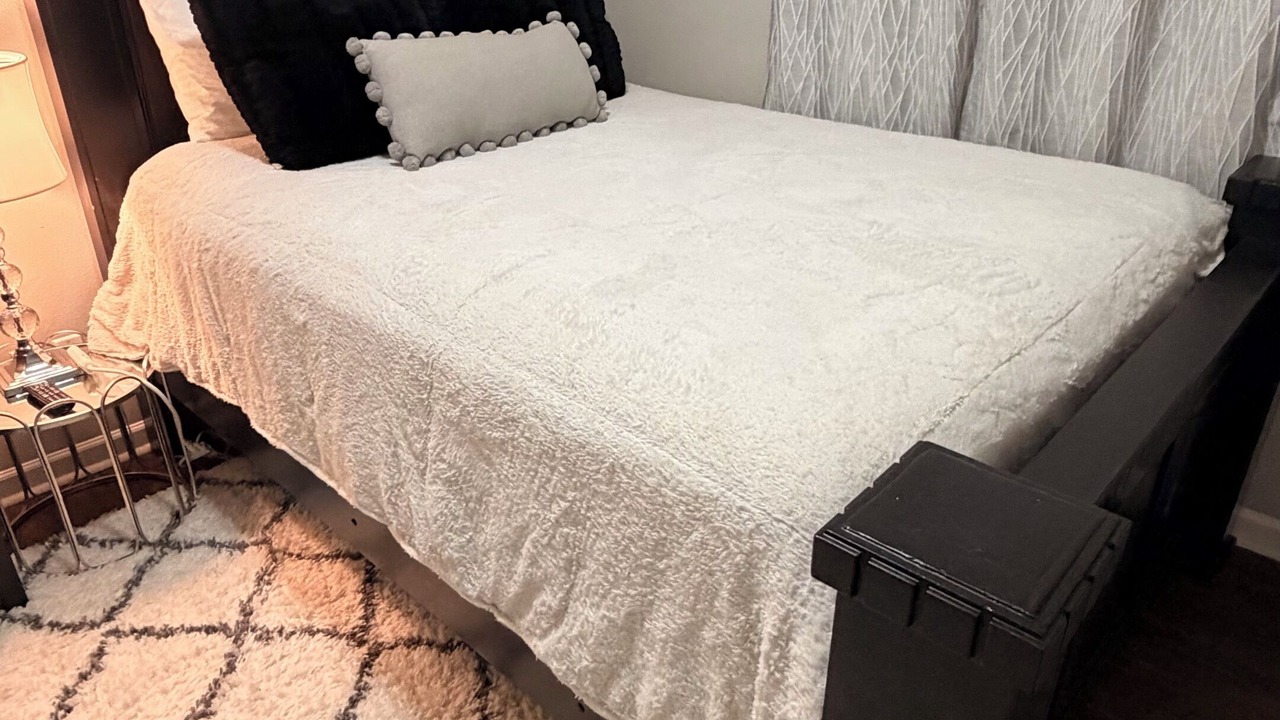 Photo of Bedroom in Provincetowne