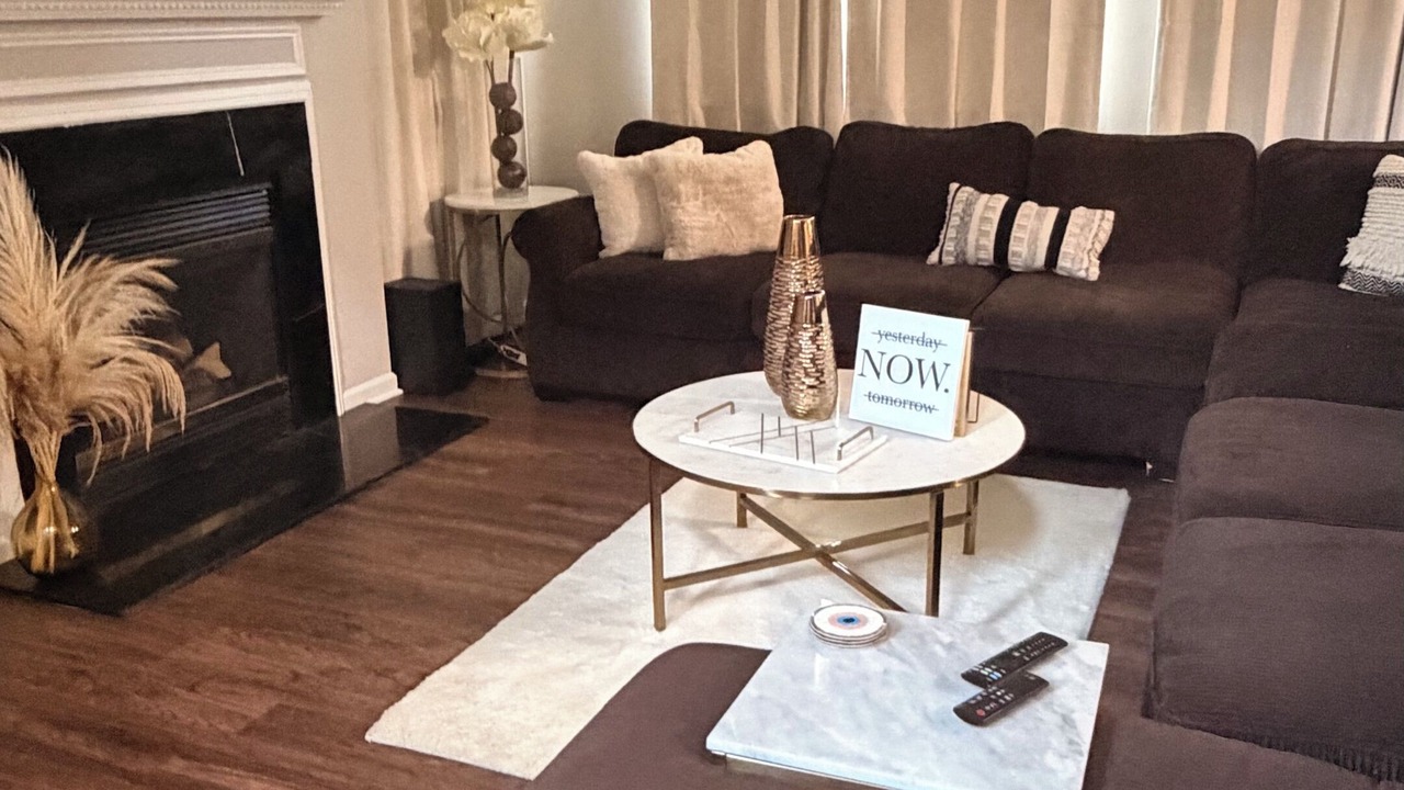 Photo of Livingroom in Provincetowne