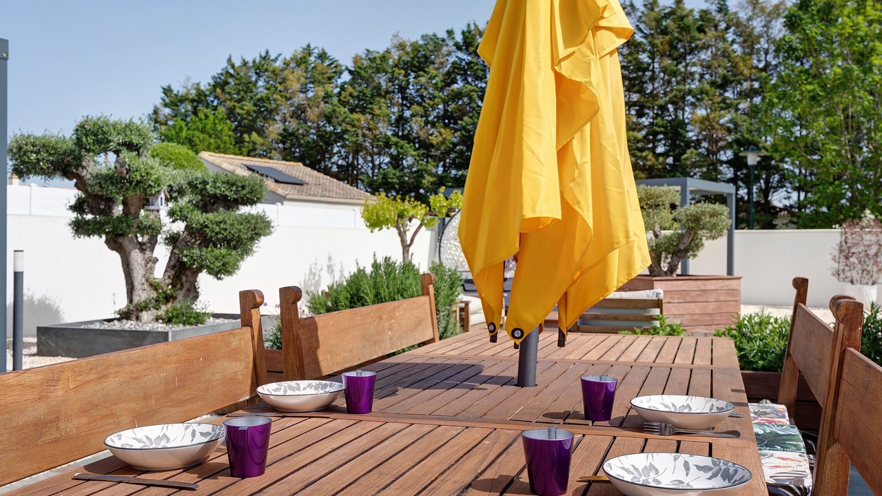 Photo of Outdoor in Angles