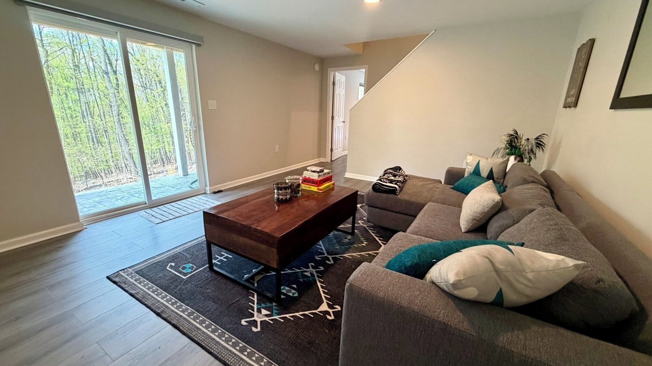 Photo of Livingroom in Kabletown