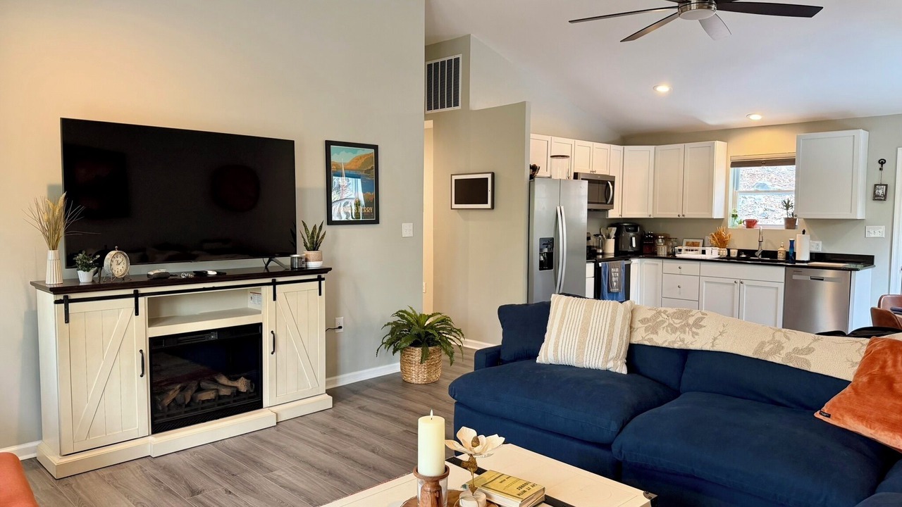 Photo of Livingroom in Kabletown