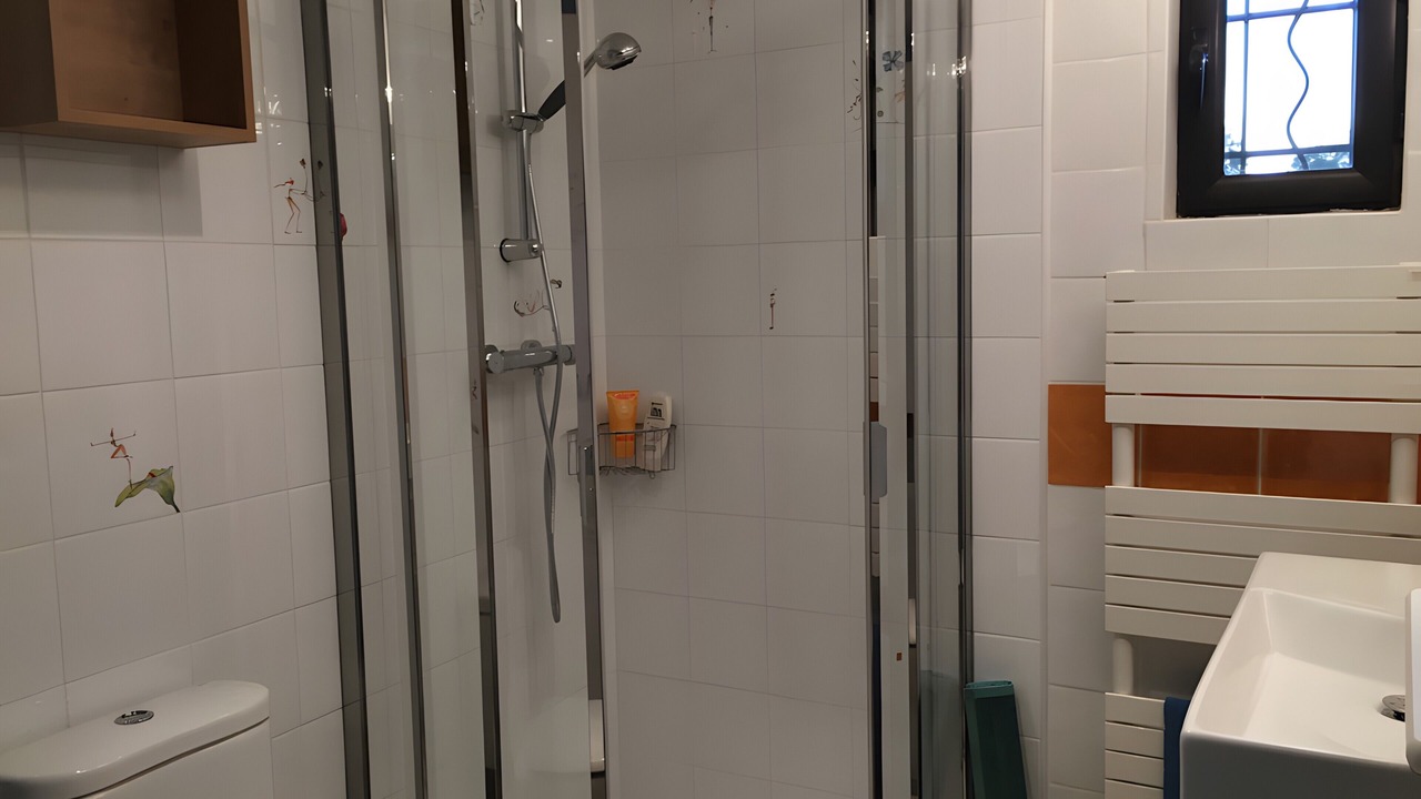 Photo of Bathroom in Maureillas-Las-Illas