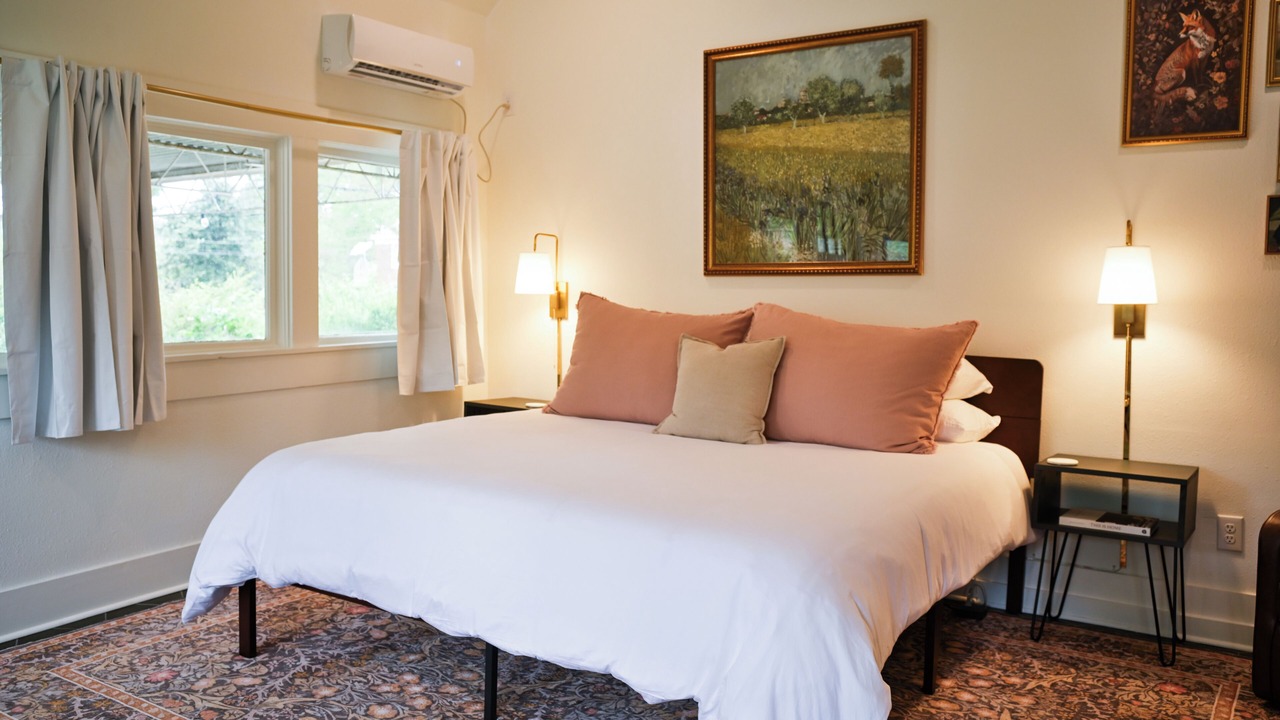 Photo of Bedroom in Conway