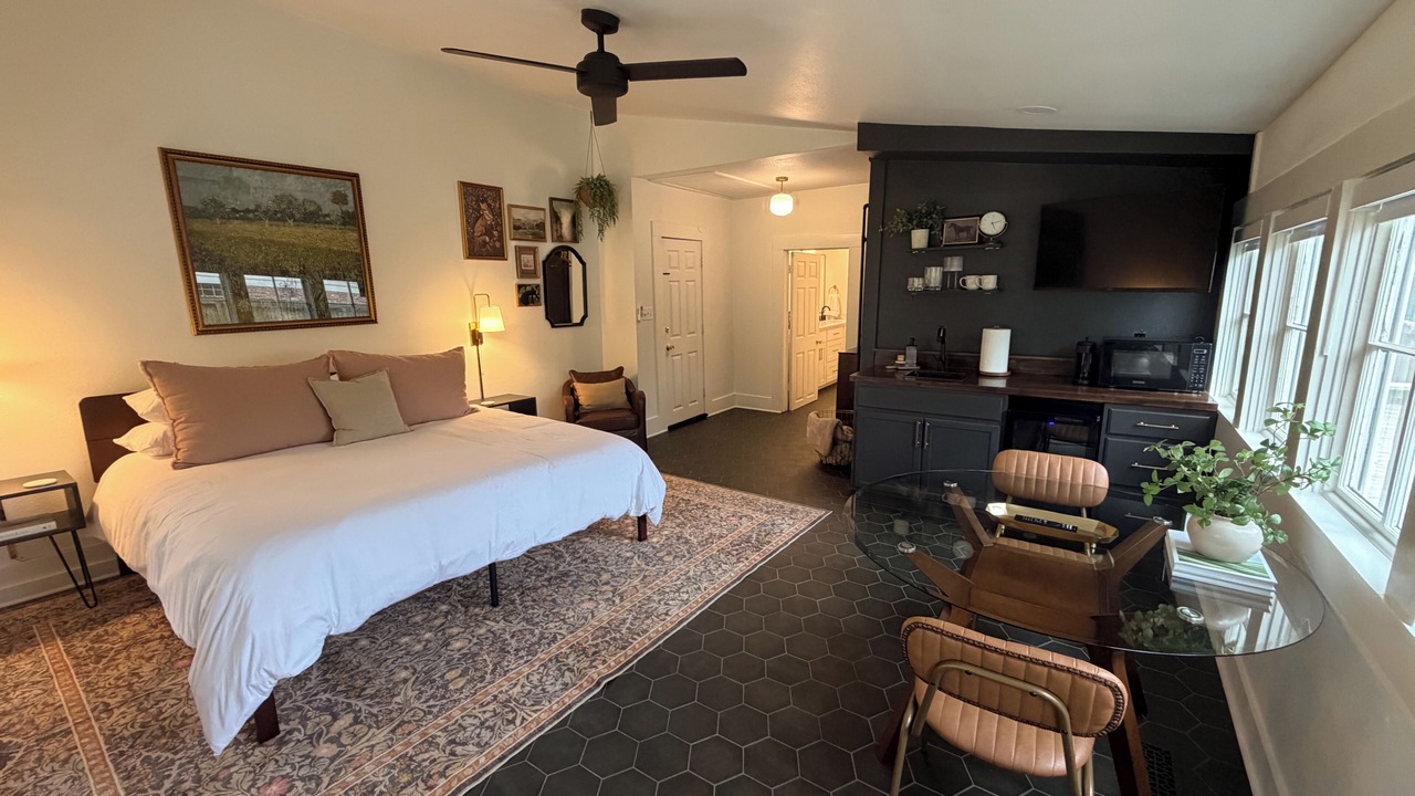 Photo of Bedroom in Conway